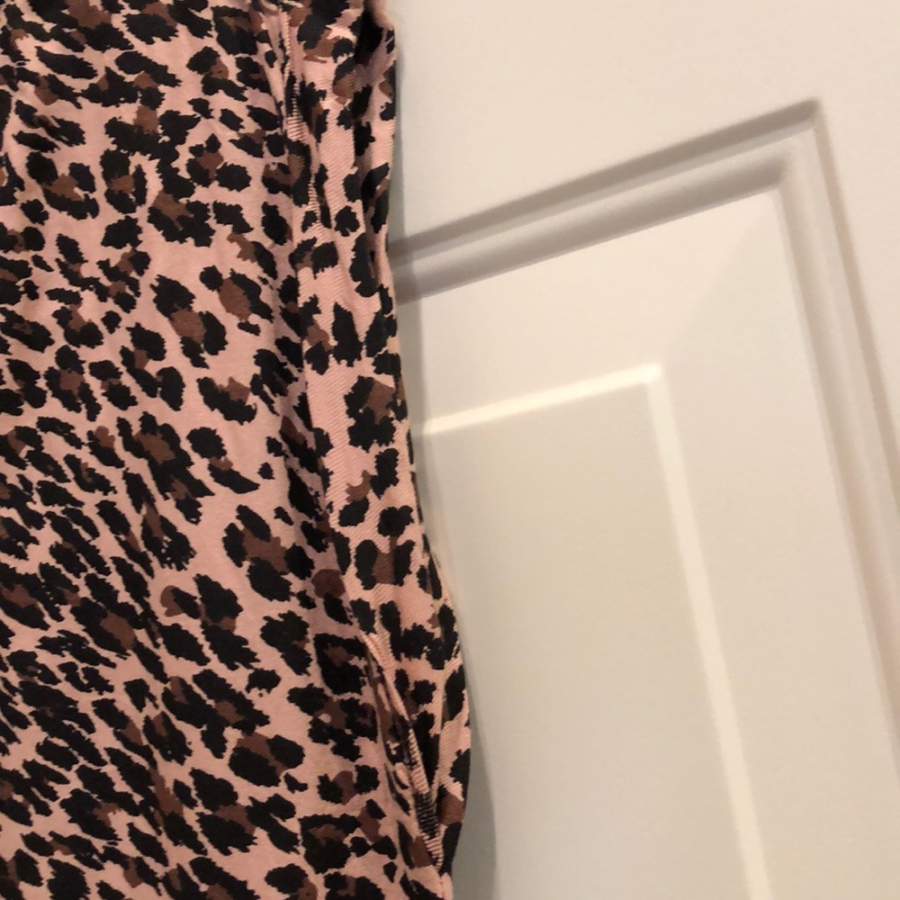 💙Leopard Print Dress - Picture 2 of 5
